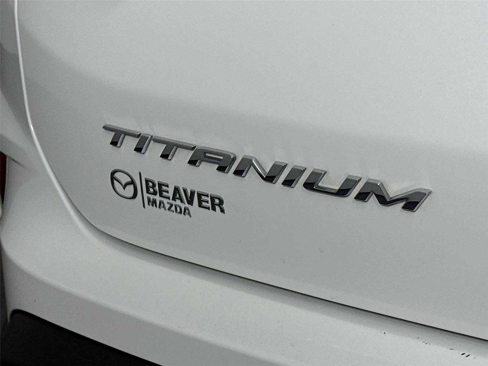 Used 2022 Ford Edge Titanium AWD/4WD image 14