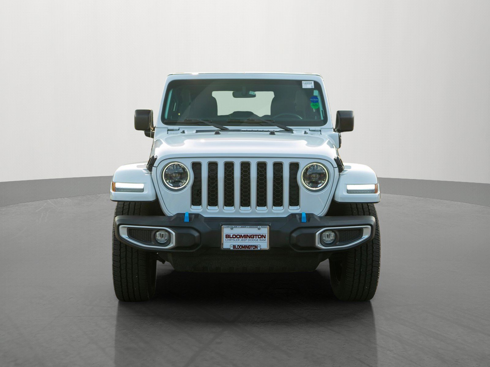 Used 2023 Jeep Wrangler Unlimited Sahara w/ Cold Weather Group AWD/4WD image 2