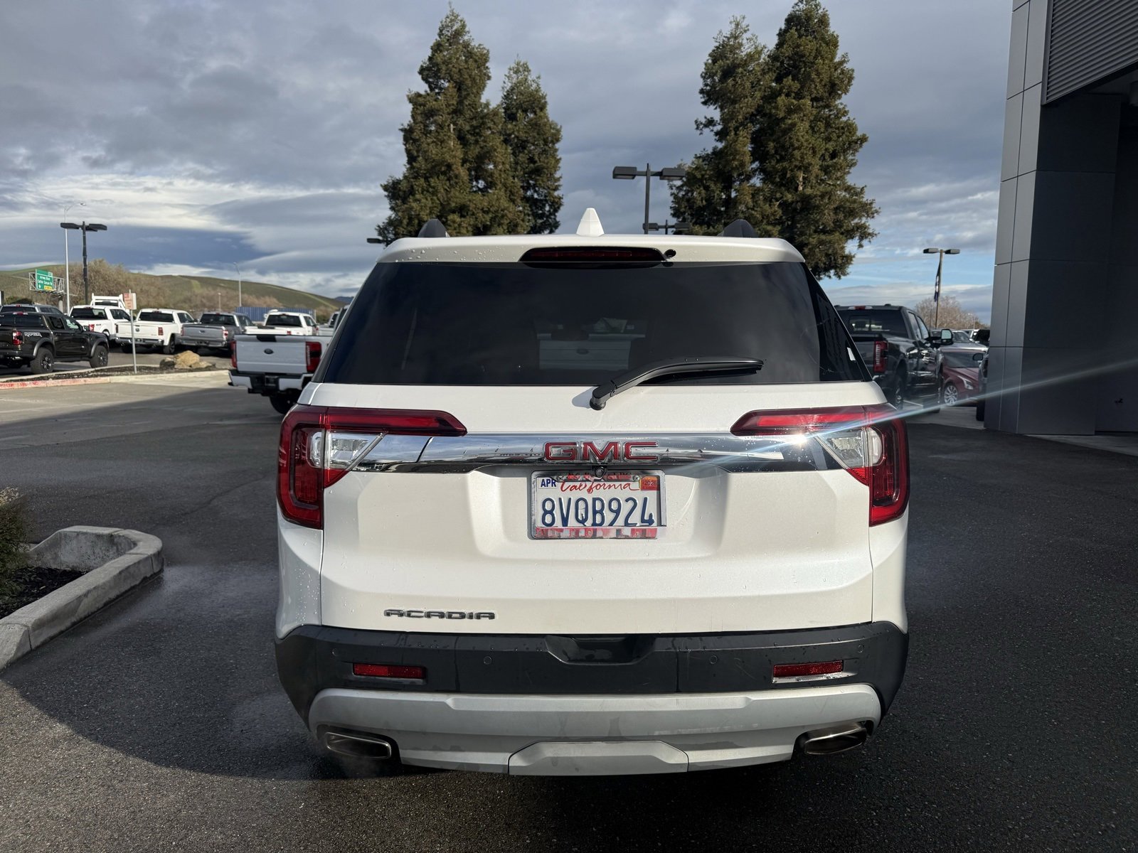Used 2021 GMC Acadia SLT image 18