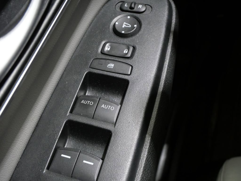 Used 2022 Honda CR-V EX-L image 13