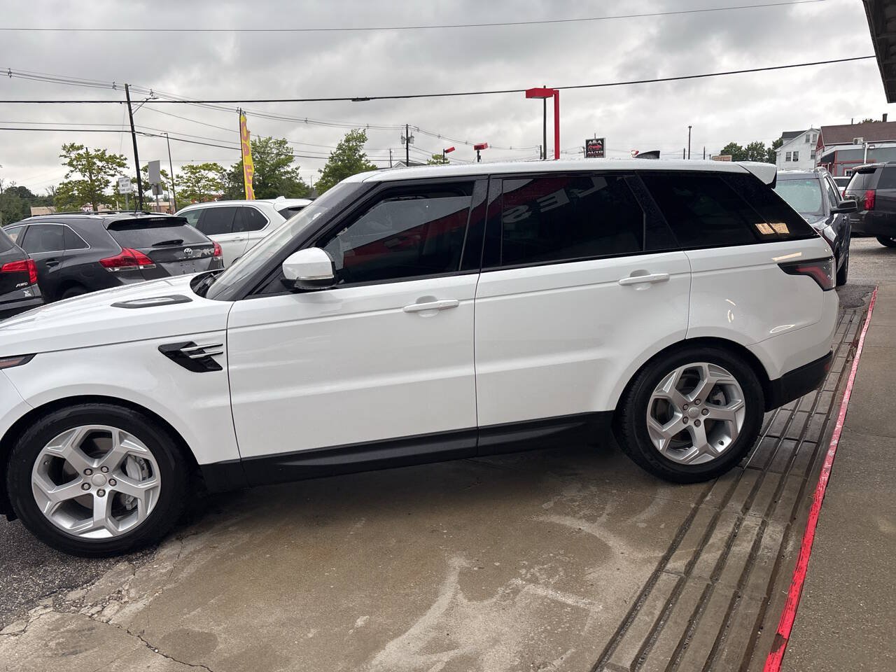 Used 2018 Land Rover Range Rover Sport SE AWD/4WD image 76
