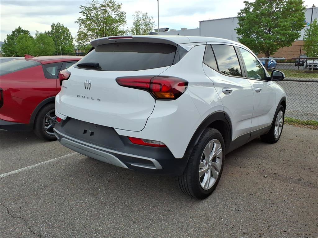 Used 2025 Buick Encore GX Preferred FWD image 4