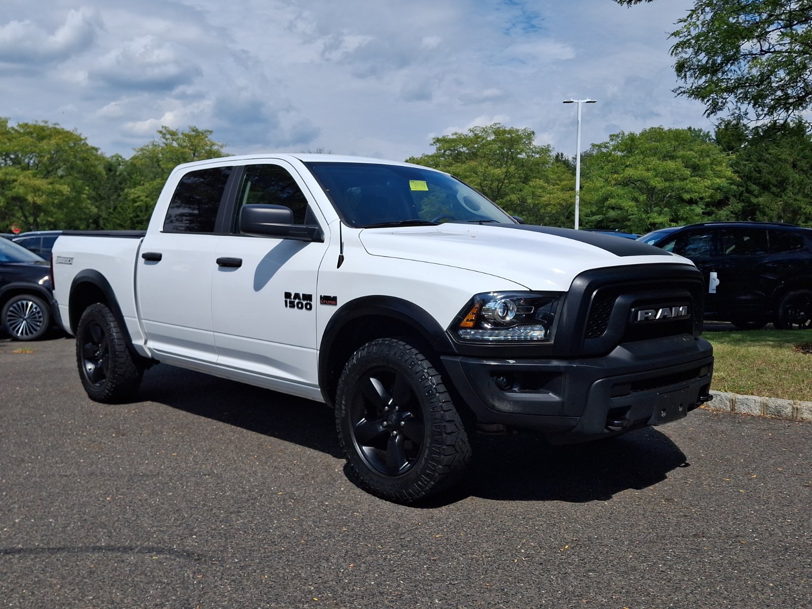 Used 2020 RAM 1500 Warlock AWD/4WD image 1