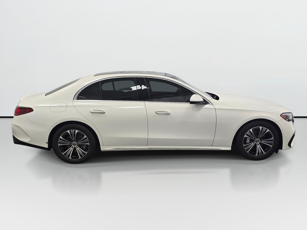 Used 2024 Mercedes-Benz E 350 4MATIC Sedan image 7