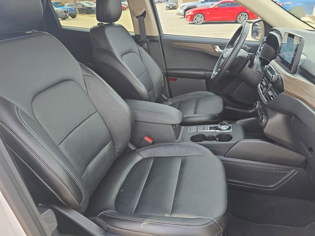 Used 2020 Ford Escape Titanium w/ Titanium Premium Package 2.0 image 10