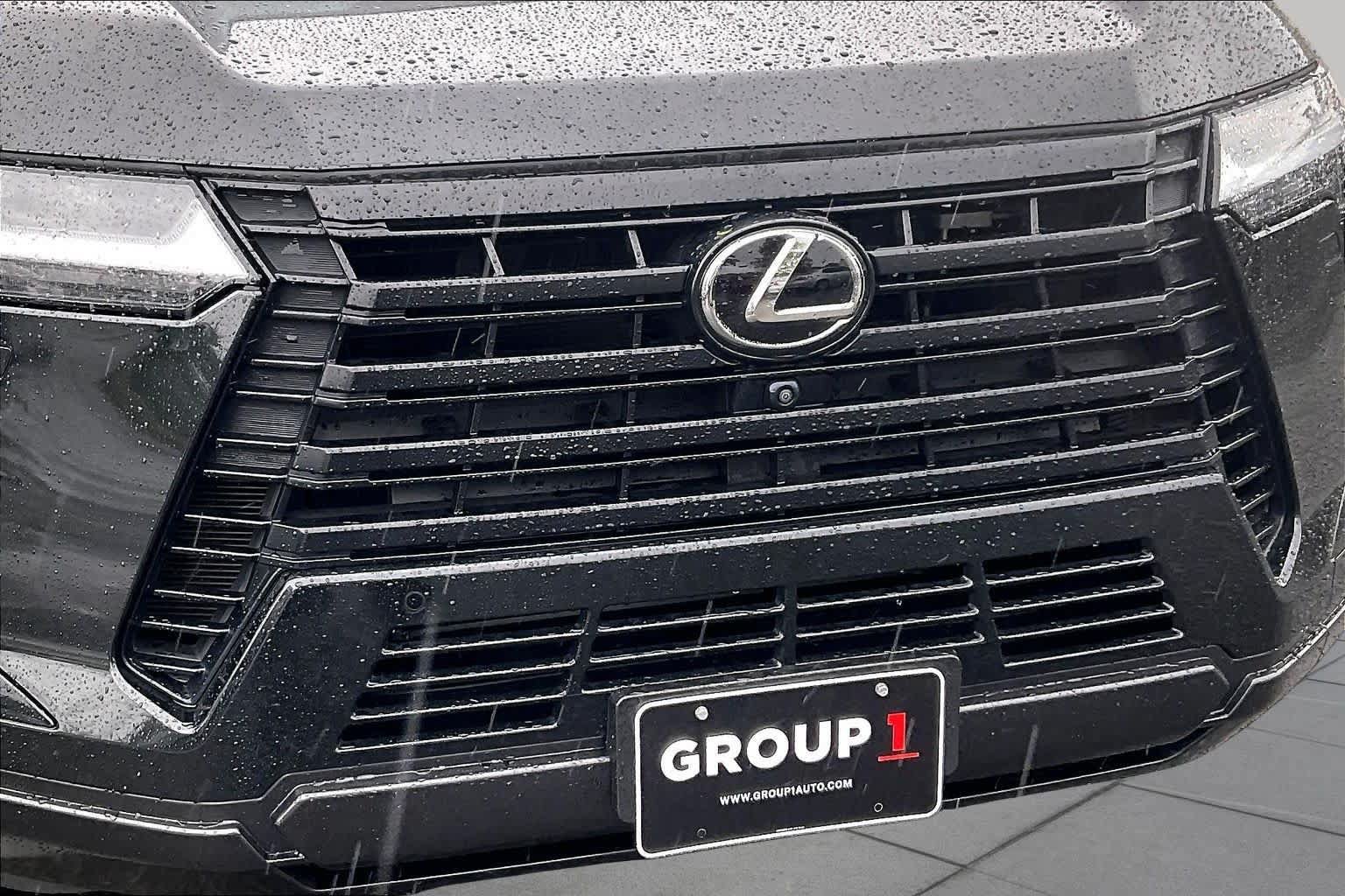 Used 2024 Lexus GX 550 w/ Accessory Package (Z1) AWD/4WD image 30