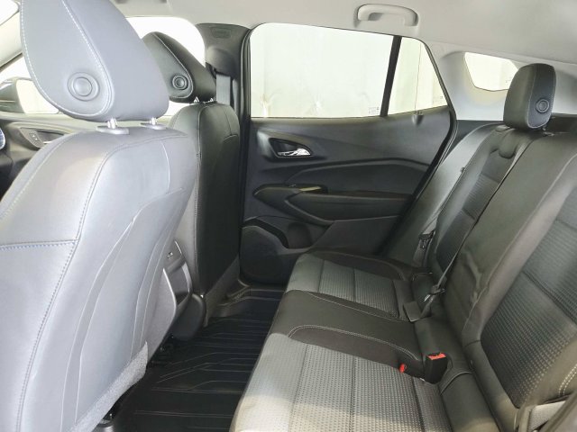 New 2026 Chevrolet Trax LT w/ Driver Confidence Package FWD image 9