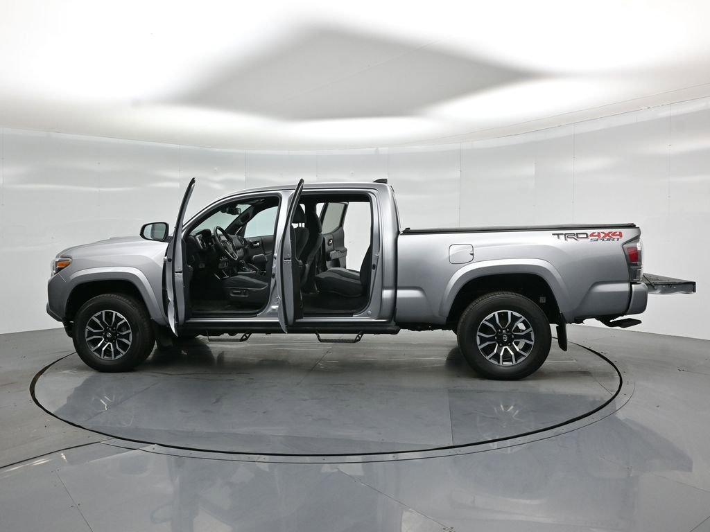 Used 2021 Toyota Tacoma TRD Sport w/ Technology Package AWD/4WD image 33