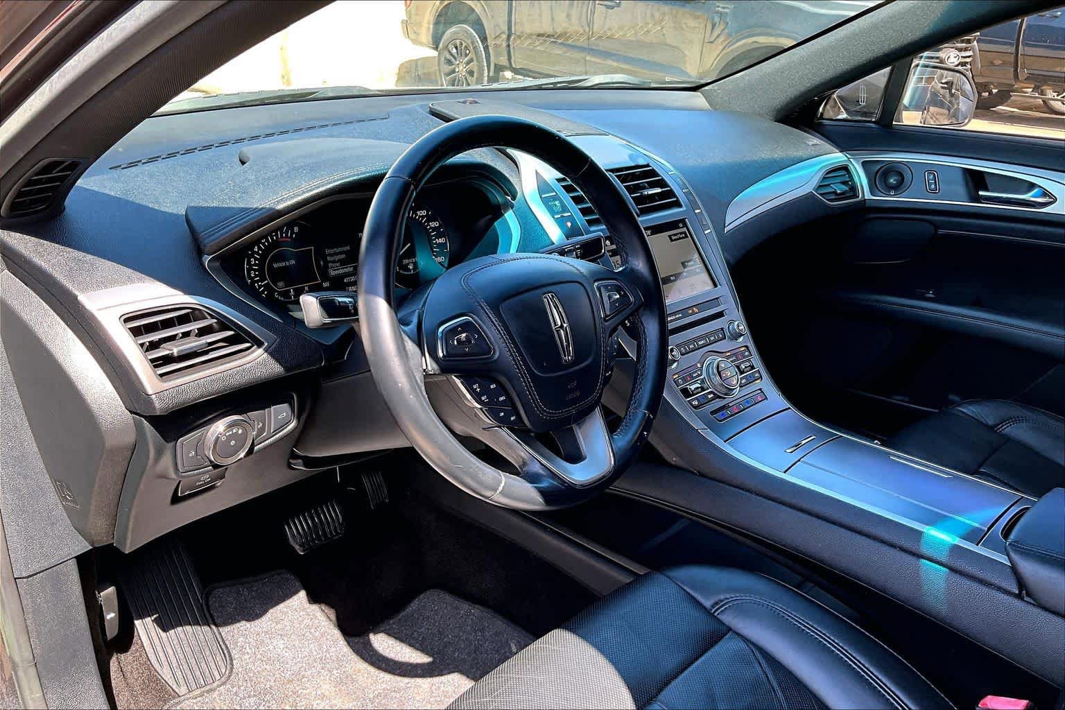 Used 2017 Lincoln MKZ Reserve image 18