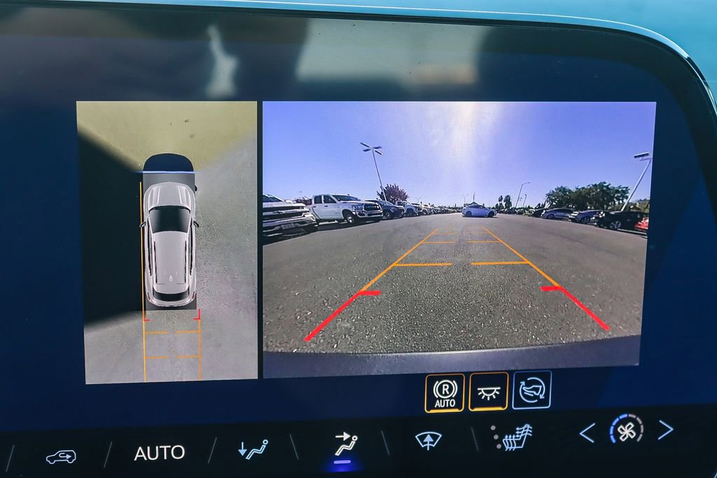 New 2026 Chevrolet Equinox EV LT image 22