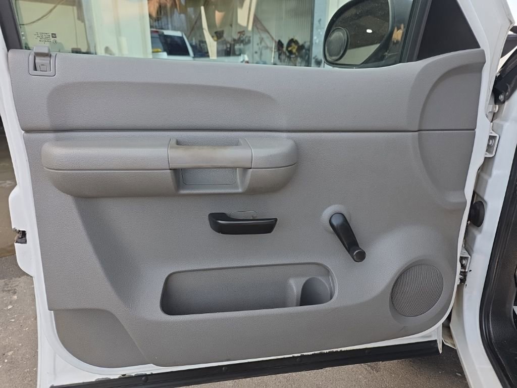 Used 2009 Chevrolet Silverado 1500 W/T RWD image 10