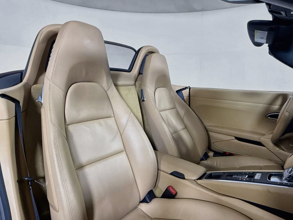 Certified 2015 Porsche Boxster RWD image 19