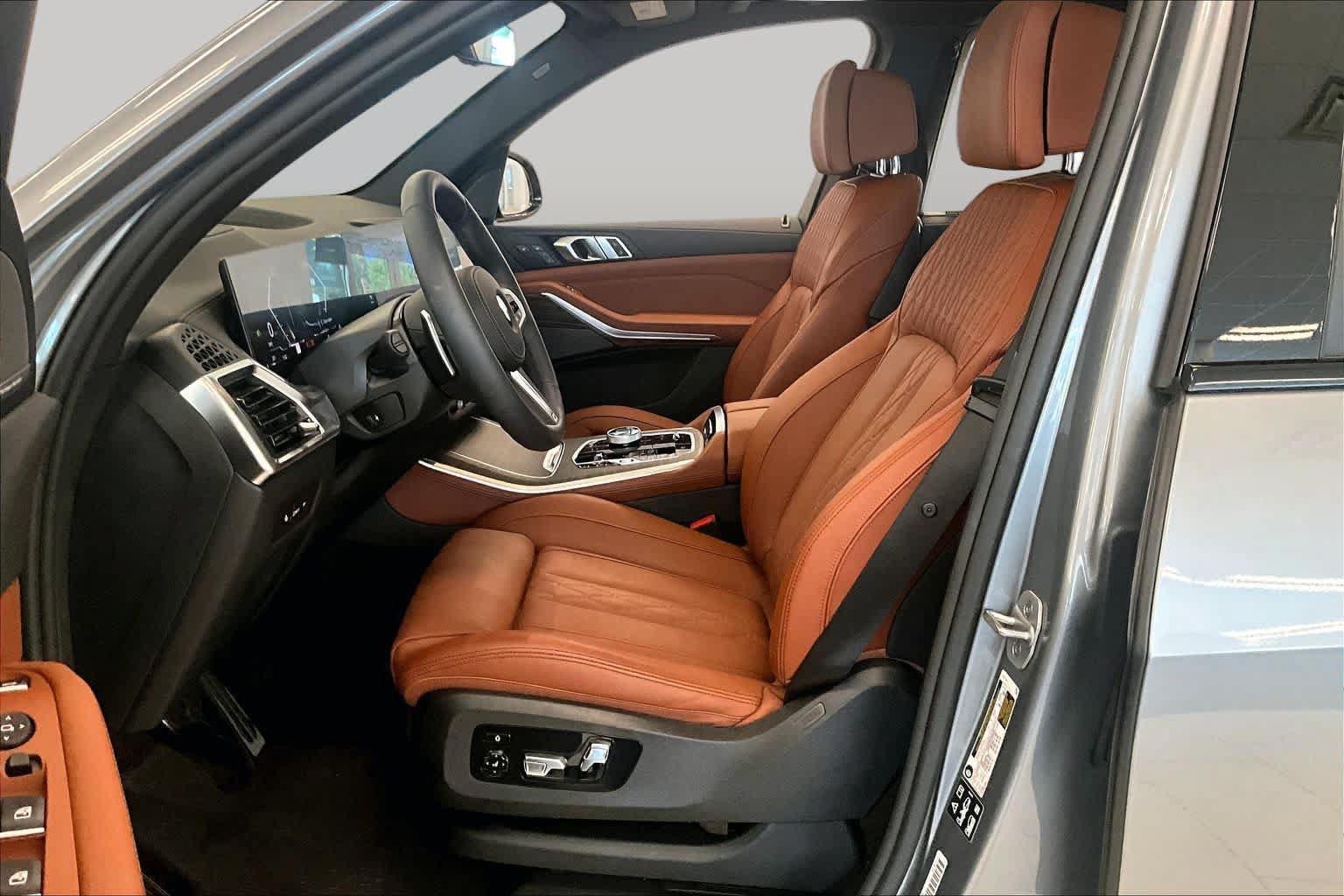 Used 2026 BMW X5 xDrive40i w/ Executive Package AWD/4WD image 7