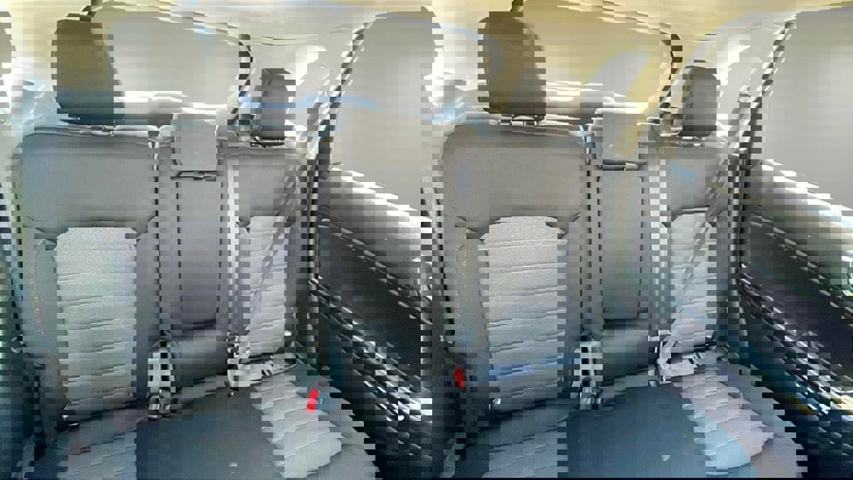 Used 2021 Ford Edge SE w/ Cargo Accessory Package image 15