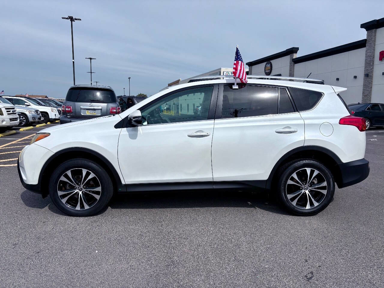 Used 2015 Toyota RAV4 Limited w/ Technology Package image 3