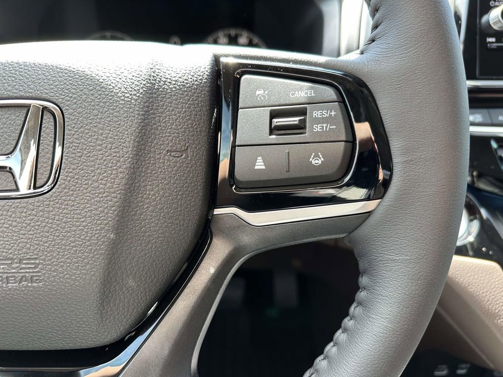 New 2026 Honda Odyssey Touring image 17