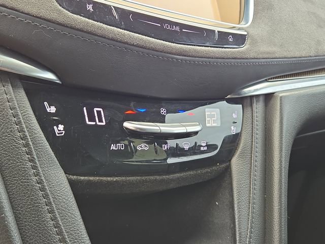 Used 2017 Cadillac XT5 Platinum AWD/4WD image 14