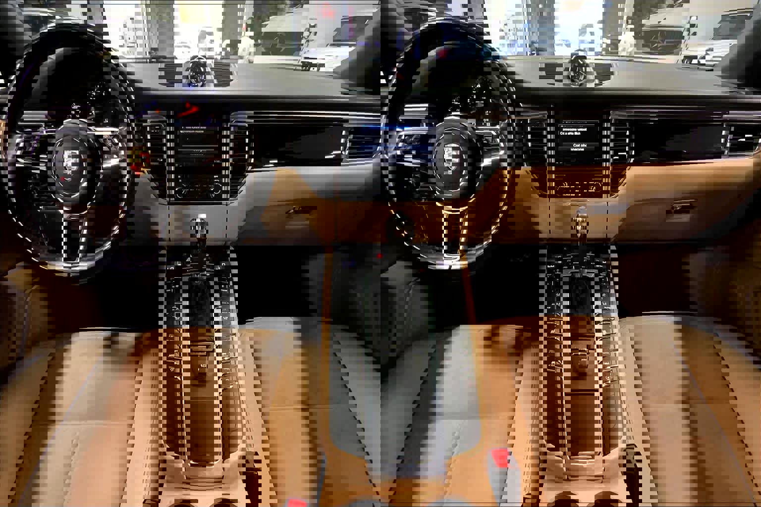 Used 2017 Porsche Macan image 14