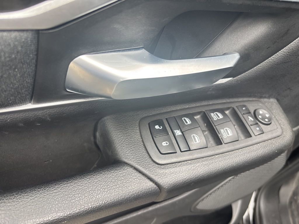 Used 2022 RAM 1500 Big Horn AWD/4WD image 14