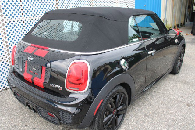 Used 2017 MINI Cooper S image 11