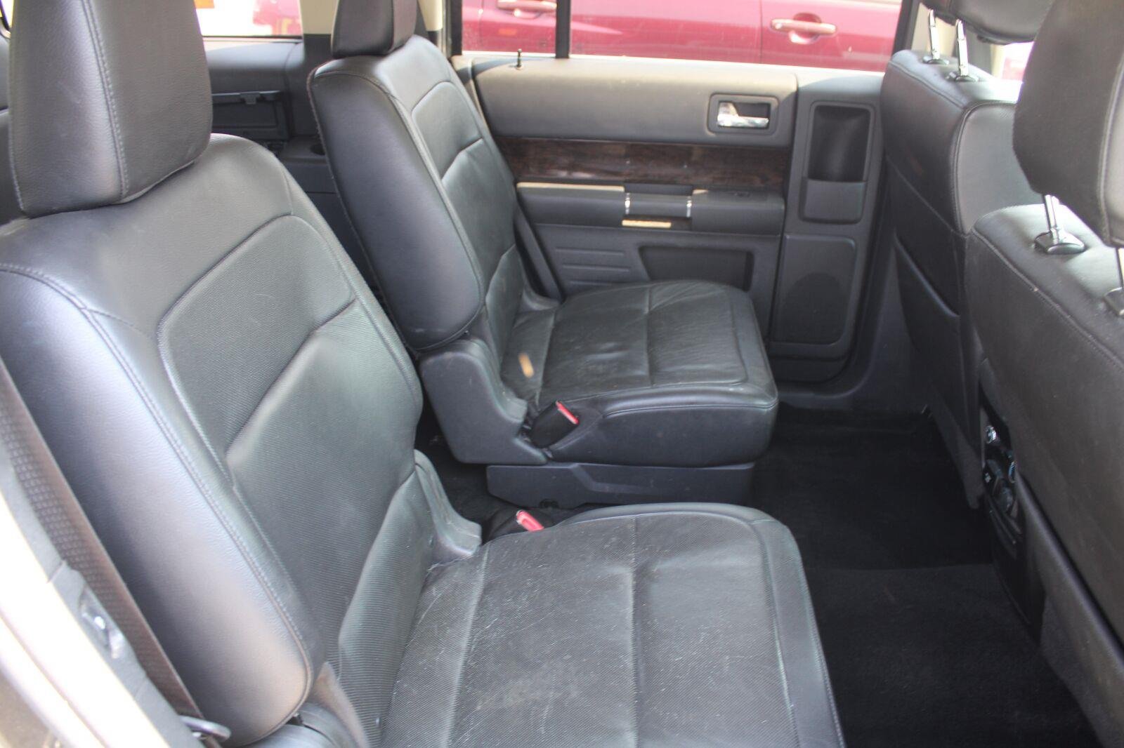 Used 2019 Ford Flex Limited w/ Equipment Group 303A AWD/4WD image 5