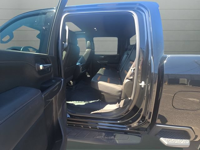 Used 2022 GMC Sierra 3500 AT4 w/ AT4 Premium Plus Package AWD/4WD image 9