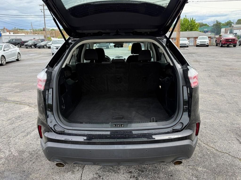 Used 2020 Ford Edge SE w/ Cargo Accessory Package FWD image 7