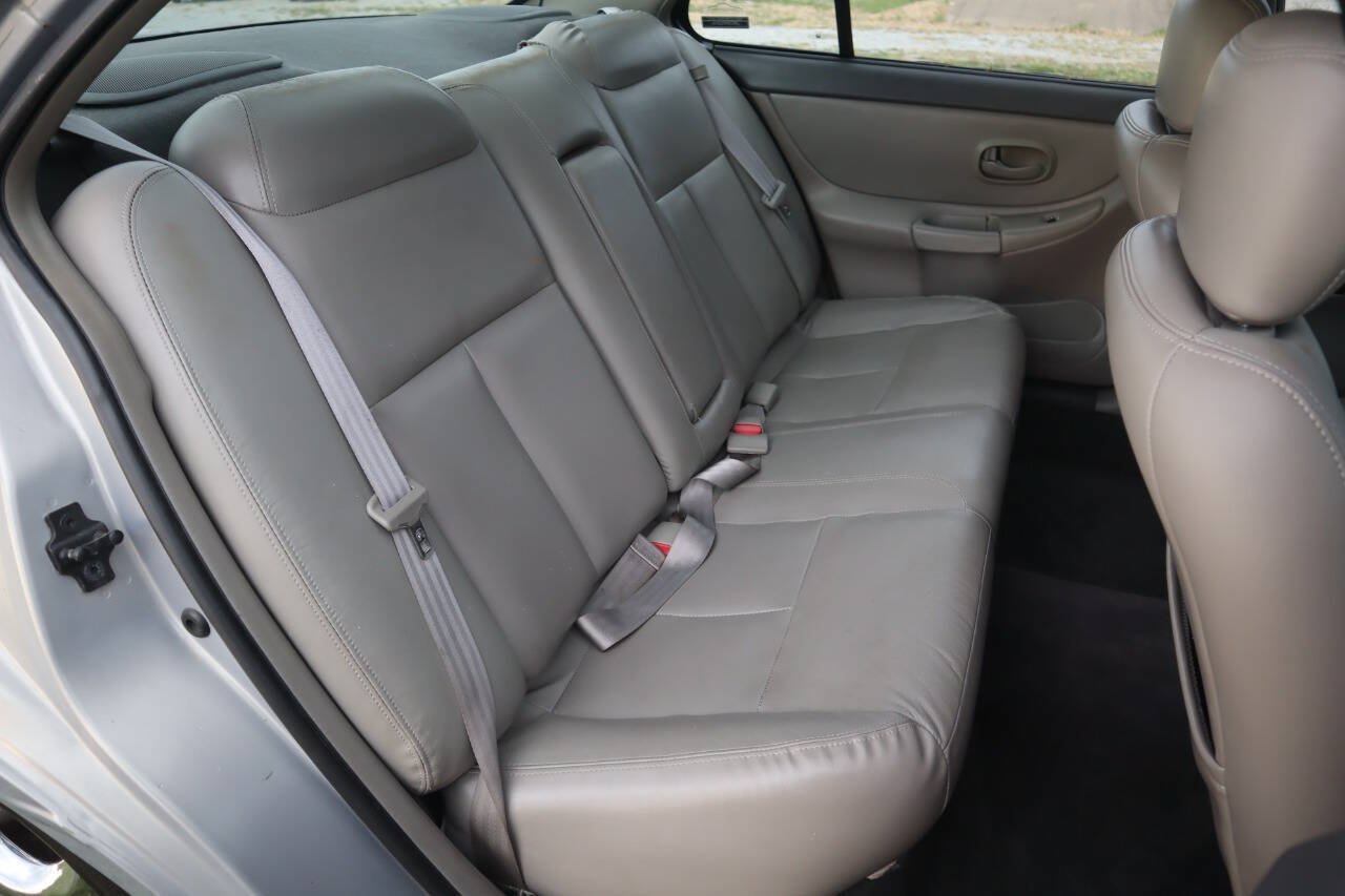 Used 1998 Oldsmobile Intrigue GL FWD image 13