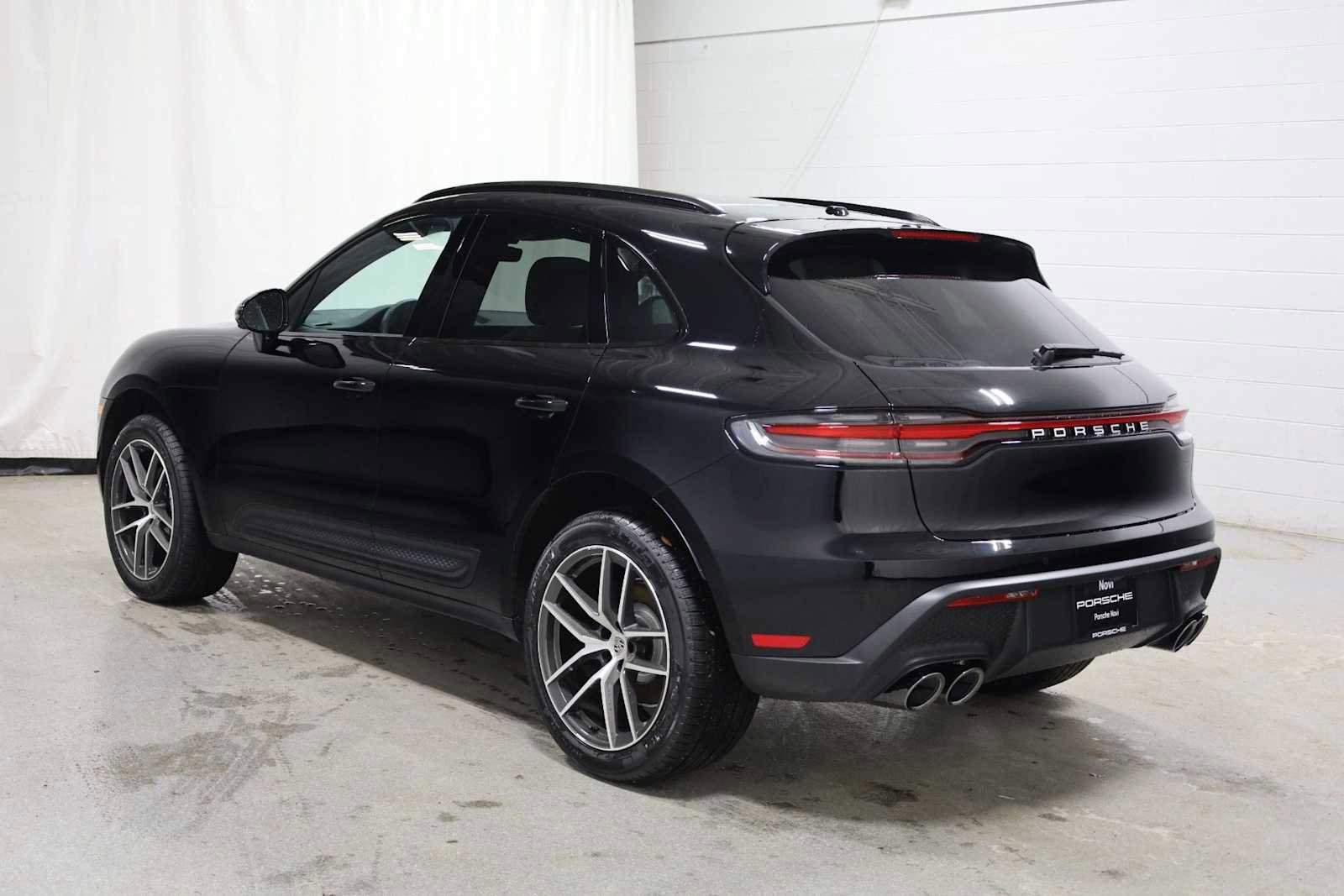 New 2026 Porsche Macan image 3
