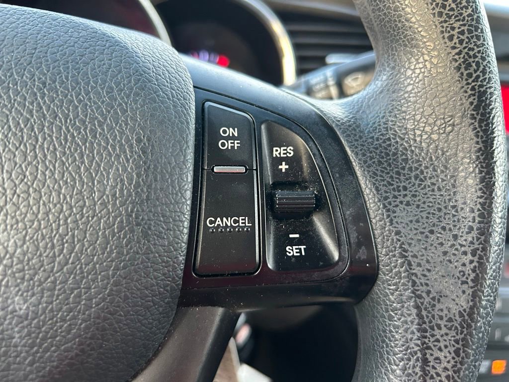 Used 2011 Kia Optima LX w/ Convenience Pkg FWD image 18