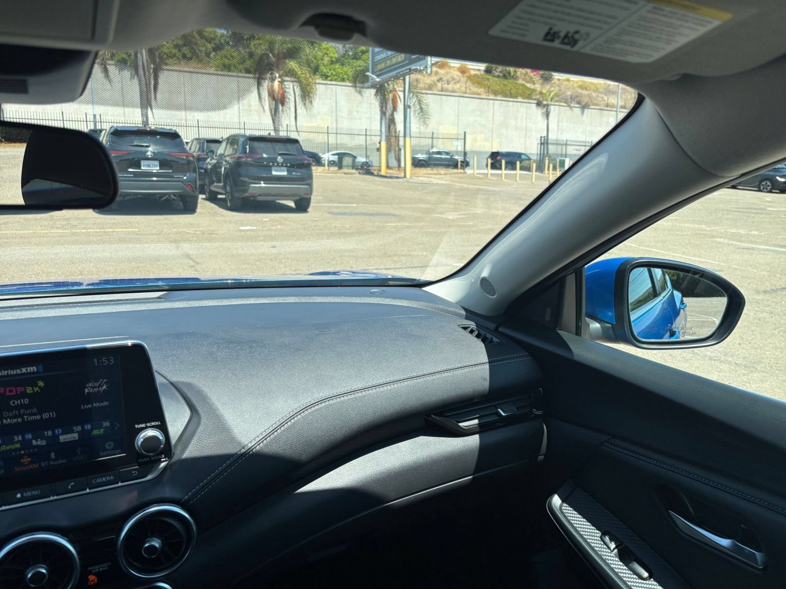Used 2025 Nissan Sentra SV FWD image 32