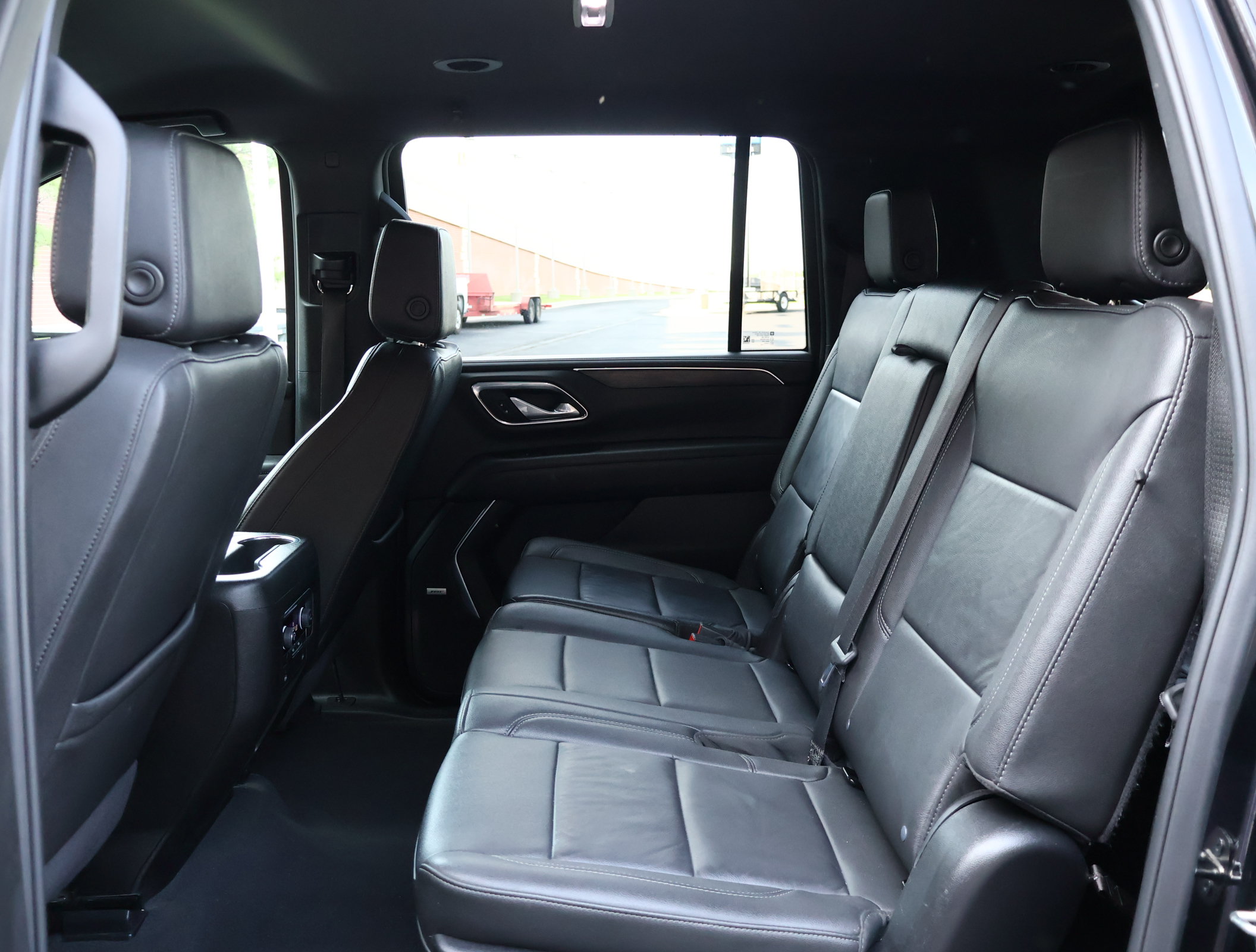 Used 2024 Chevrolet Suburban LT AWD/4WD image 23
