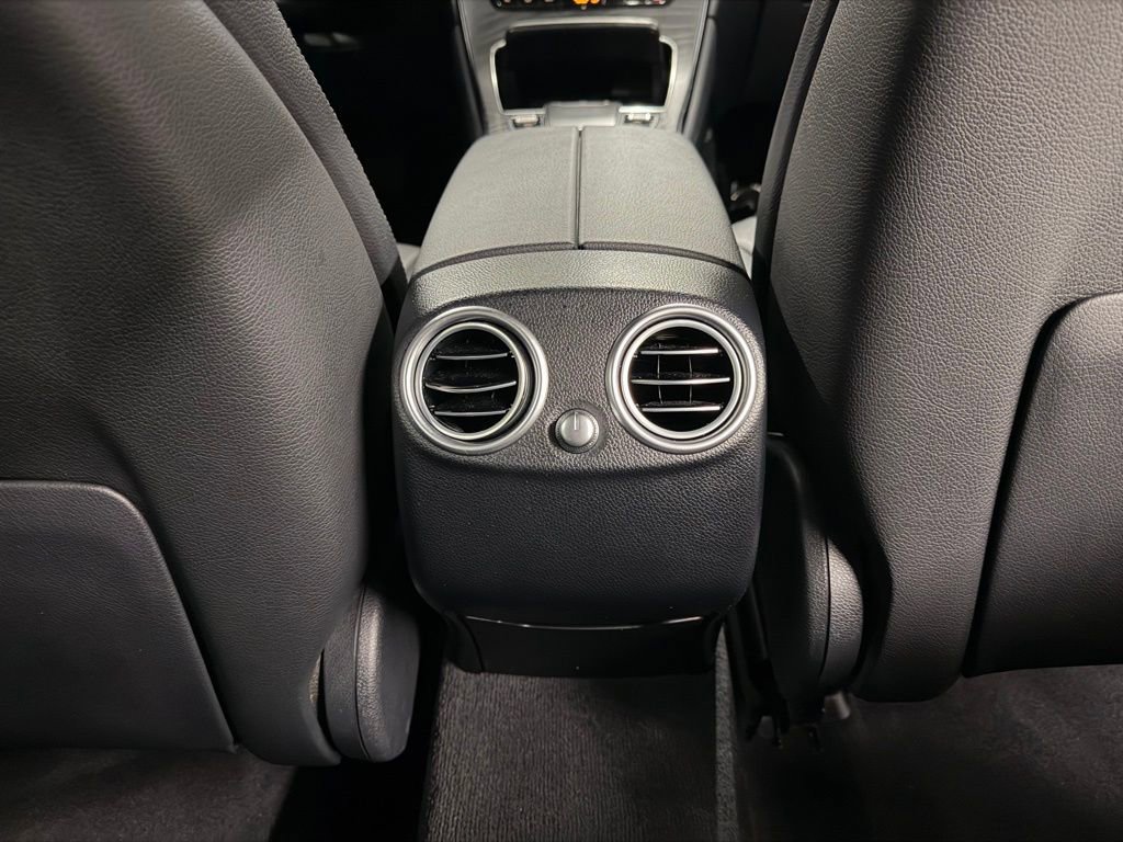 Used 2022 Mercedes-Benz GLC 300 4MATIC image 32