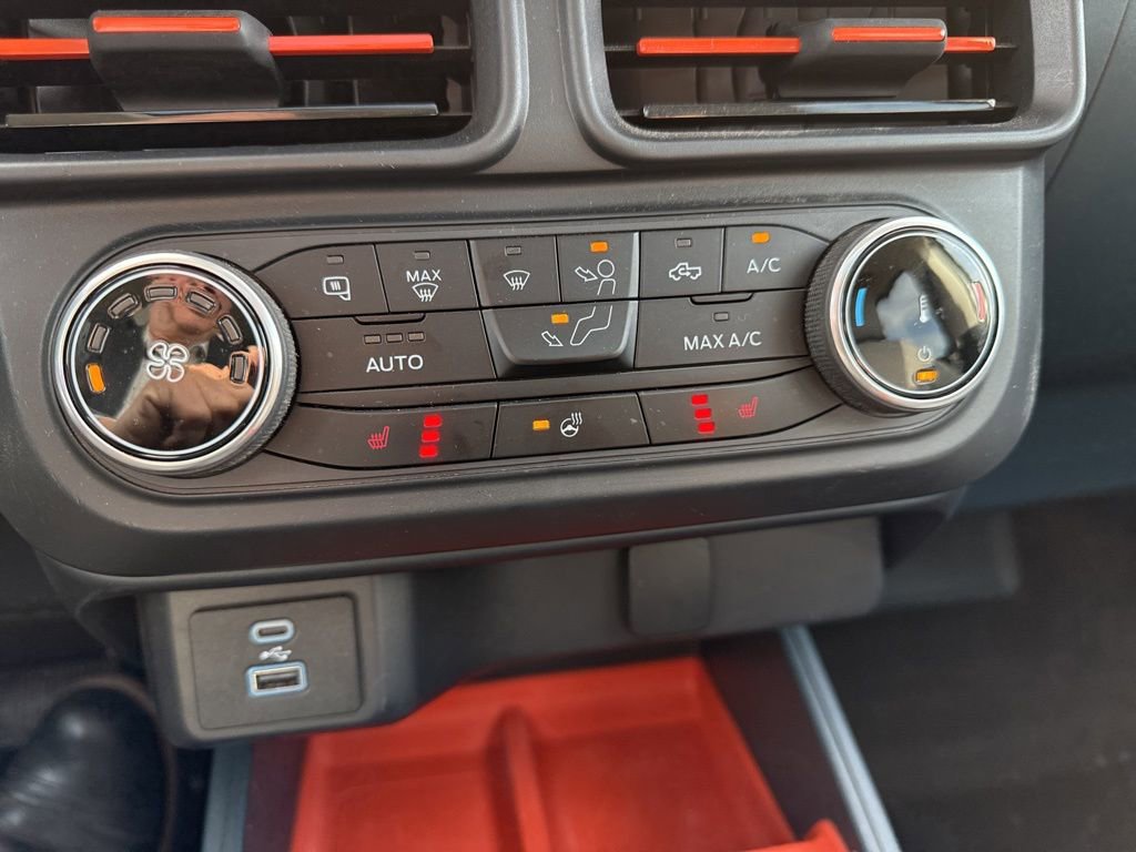 Used 2024 Ford Maverick XLT w/ XLT Luxury Package AWD/4WD image 14