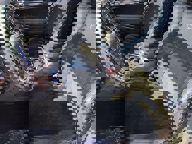 Used 2015 Jeep Grand Cherokee SRT w/ Luxury Group II image 16