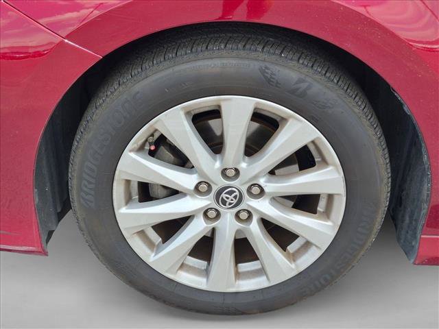 Used 2019 Toyota Camry LE FWD image 10