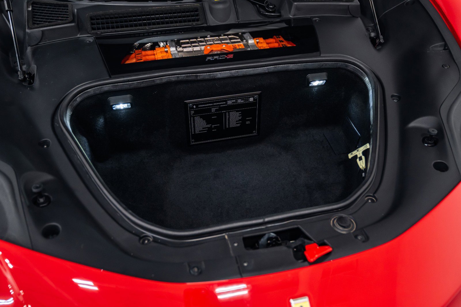 Used 2024 Ferrari SF90 Spider image 44