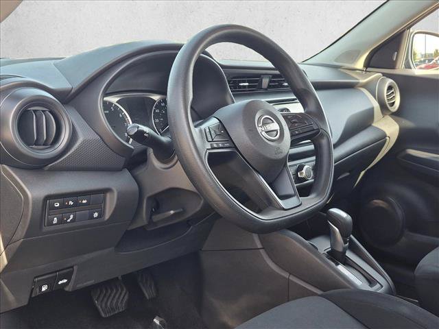 Used 2023 Nissan Kicks S FWD image 10