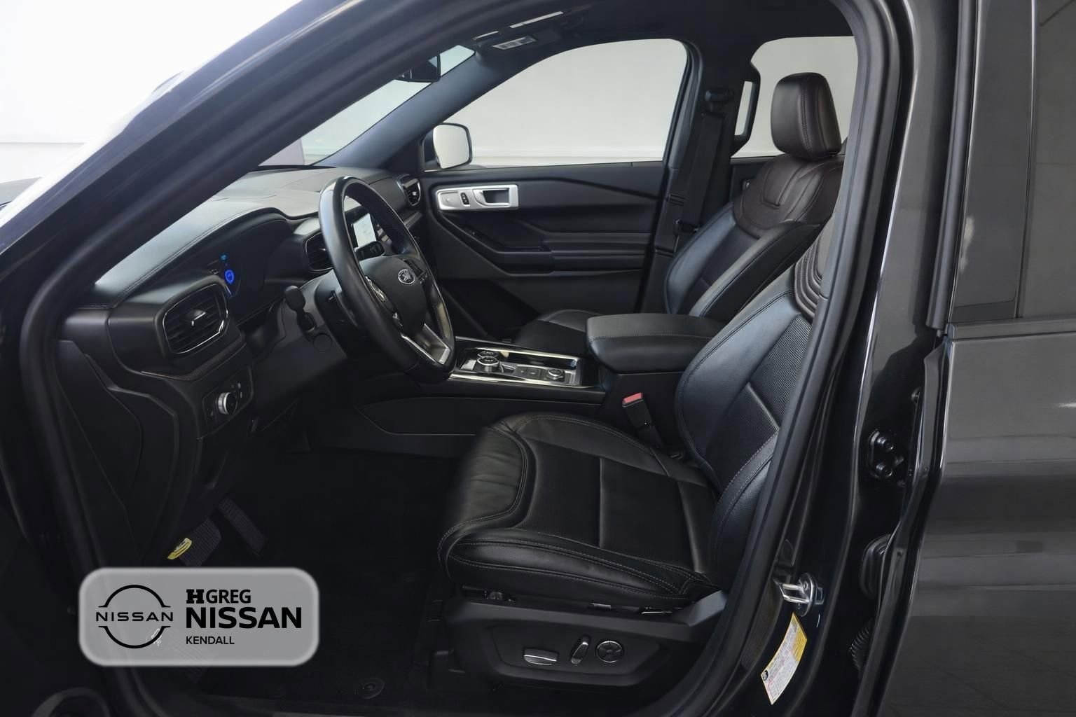 Used 2020 Ford Explorer Platinum w/ Premium Technology Package image 14