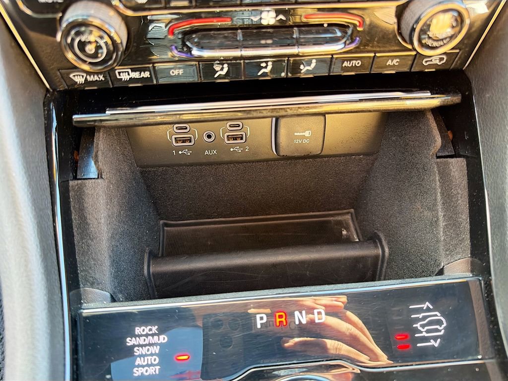 Used 2022 Jeep Grand Cherokee Summit image 32