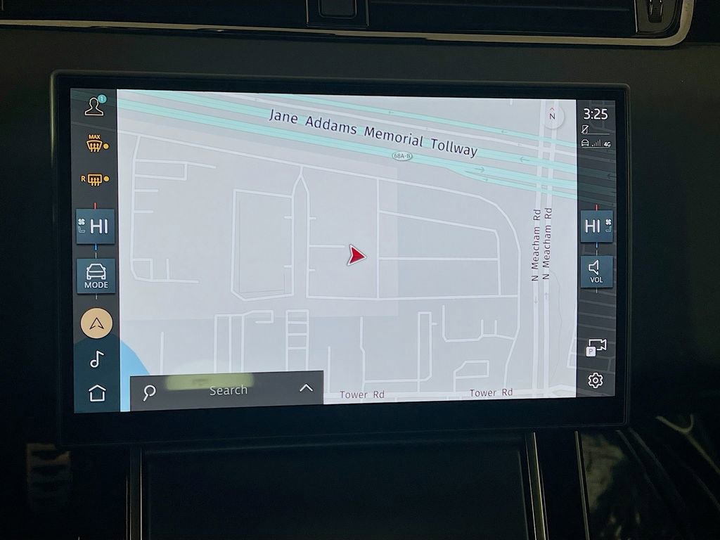 Certified 2025 Land Rover Range Rover Evoque Dynamic SE image 13