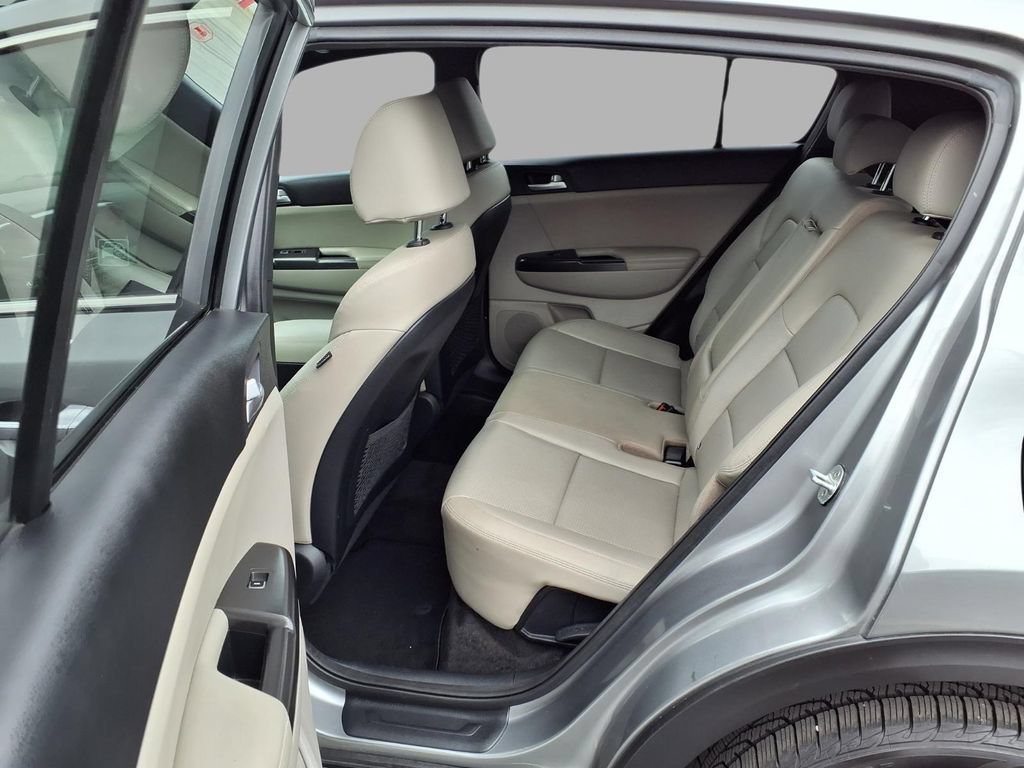 Used 2020 Kia Sportage S w/ S Sunroof Package AWD/4WD image 25