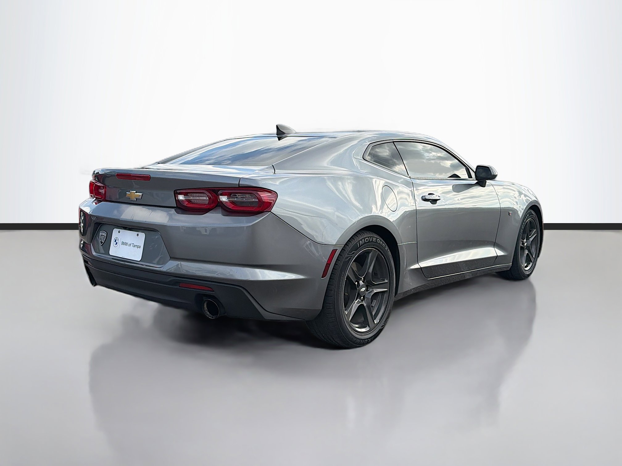 Used 2020 Chevrolet Camaro LT image 3