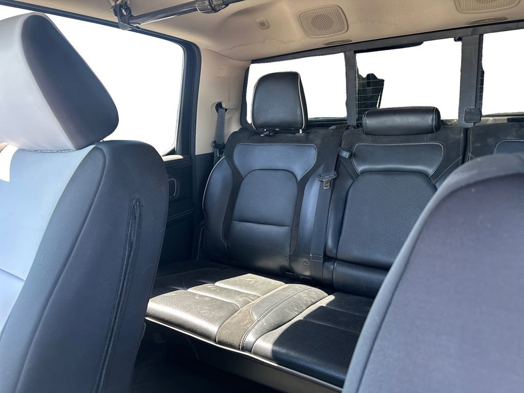 Used 2019 RAM 1500 Laramie AWD/4WD image 26