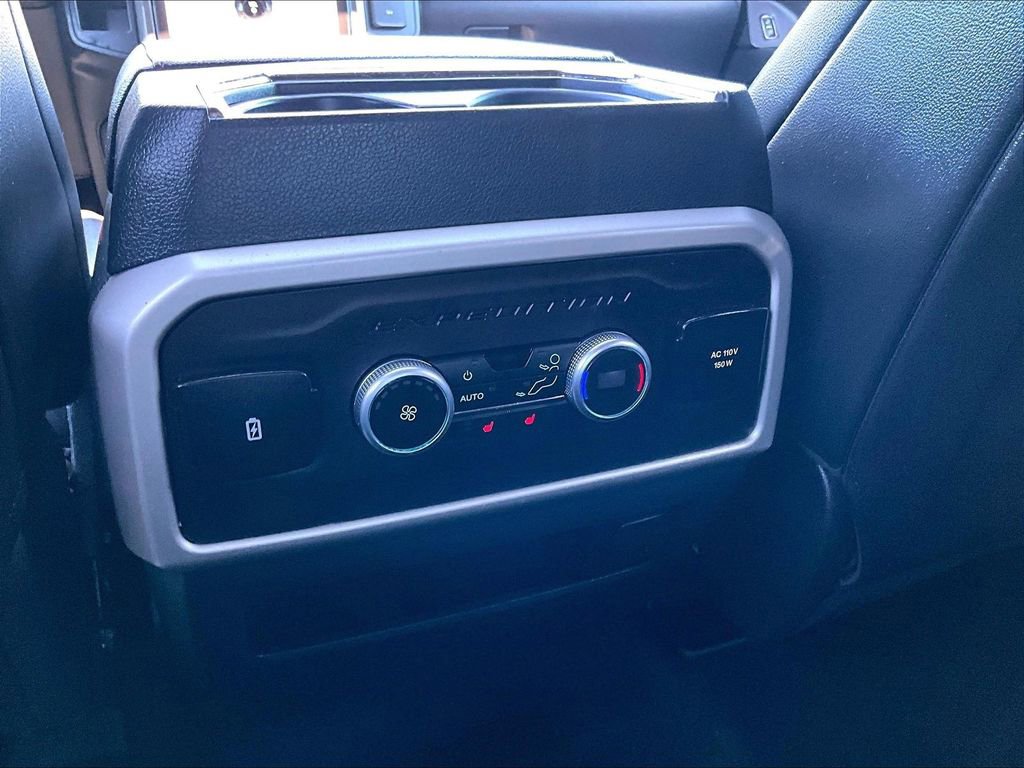 Used 2022 Ford Expedition Limited w/ Equipment Group 303A AWD/4WD image 12