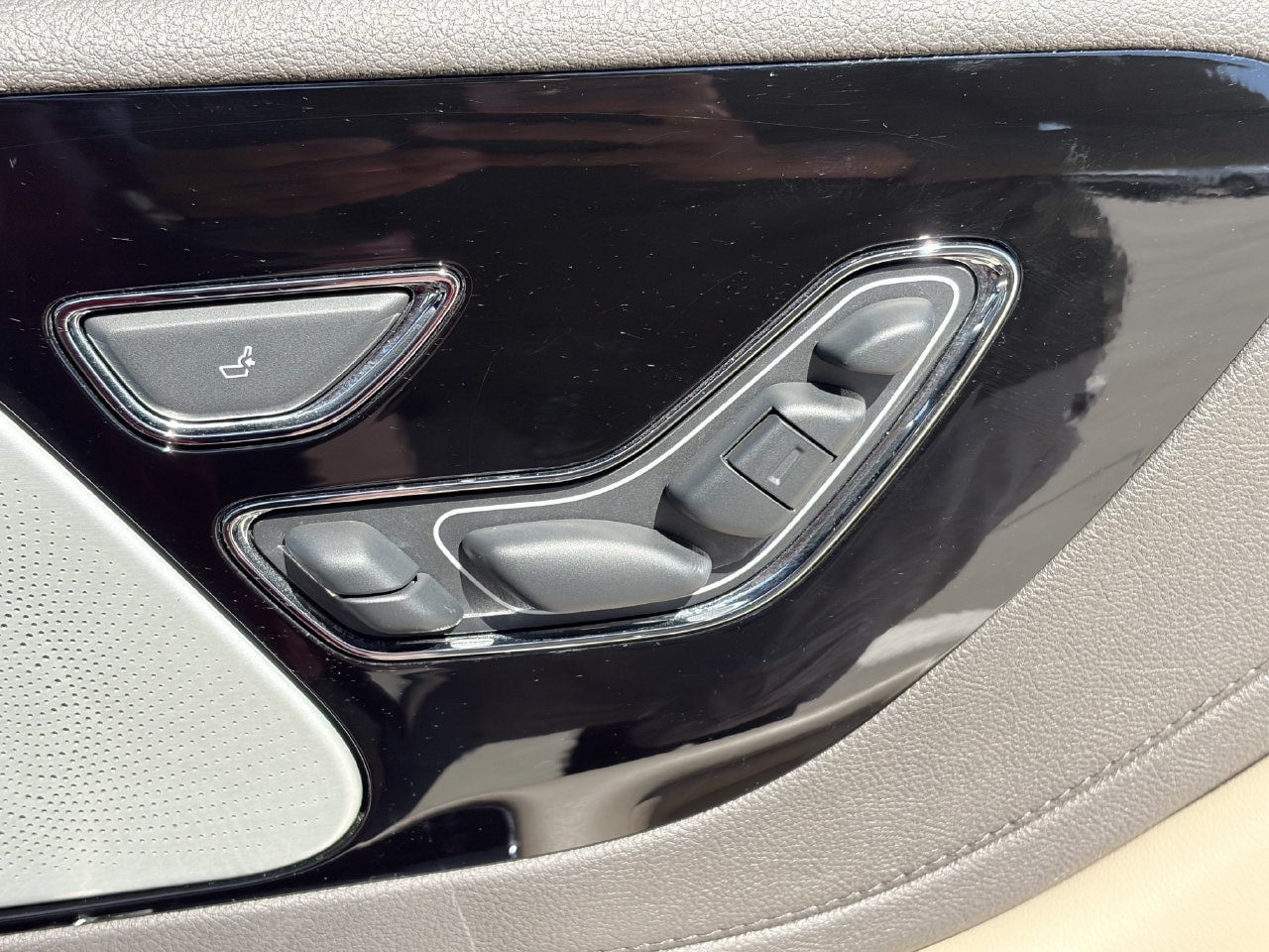 Used 2020 Lincoln Aviator Reserve w/ Equipment Group 202A AWD/4WD image 11