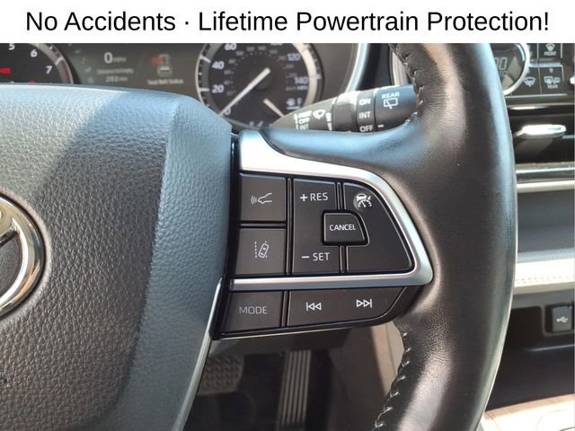 Used 2021 Toyota Highlander Limited image 17