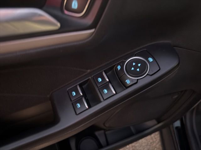 Used 2022 Ford Escape SEL image 25