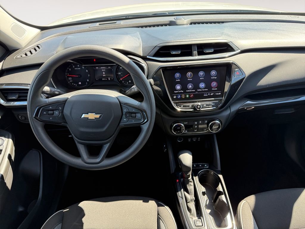 Used 2023 Chevrolet TrailBlazer LT w/ Convenience Package FWD image 10