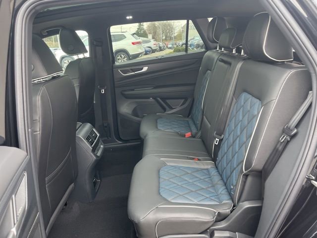New 2026 Volkswagen Atlas Cross Sport SEL Premium R-Line image 25